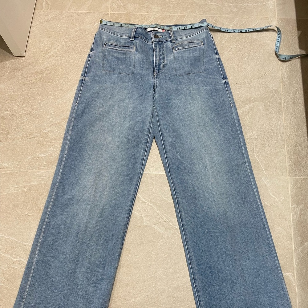 CAbi Fall 2025 NWOT Venice Jeans
